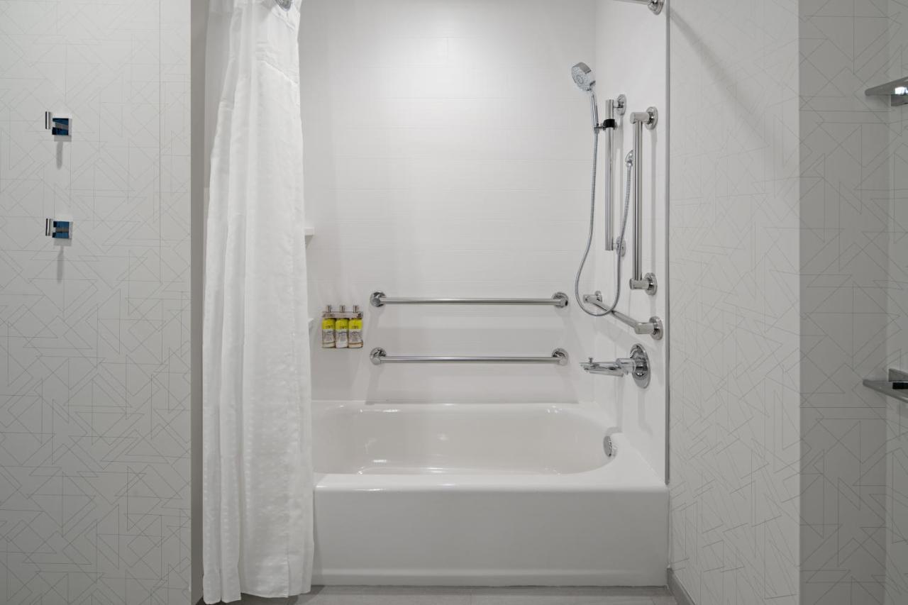 Holiday Inn Express & Suites Palm Desert - Millennium By Ihg Kültér fotó